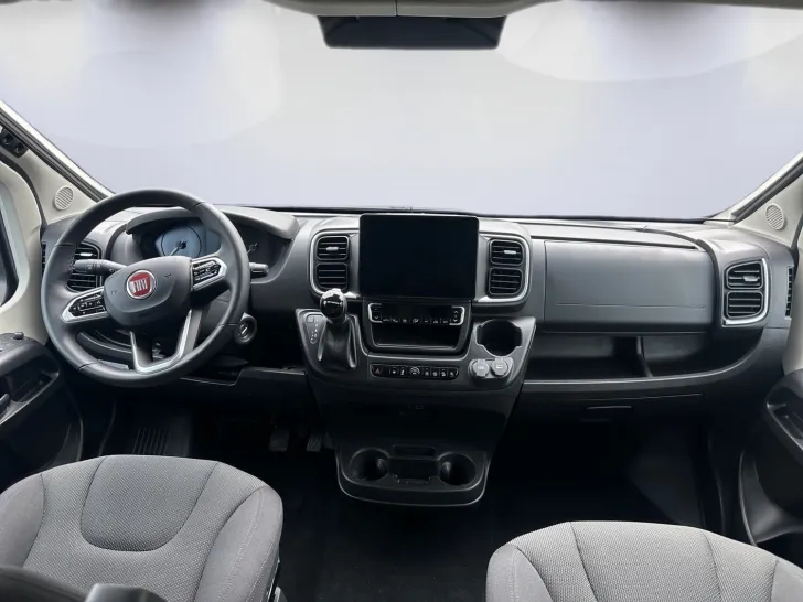 Fahrzeugbild Westfalia Columbus 540 D 160 PS #9