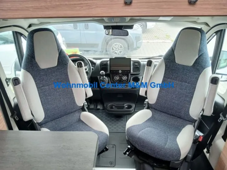 Fahrzeugbild Weinsberg CaraHome 550 MG Markise Styling #3