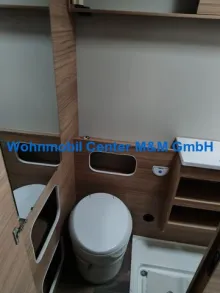 Fahrzeugbild Weinsberg CaraHome 650 DG Navi, Klima, Backofen #12