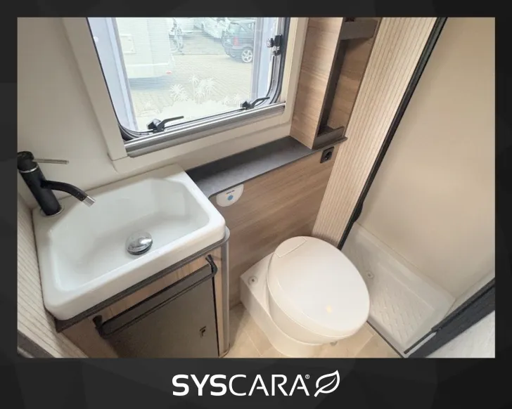 Fahrzeugbild Rimor Sarus 3 #20