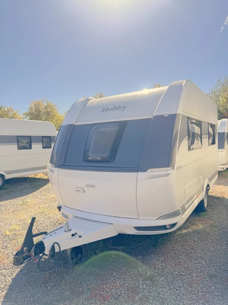 Fahrzeugbild Hobby De Luxe 400 SFe *ABVERKAUF* #5