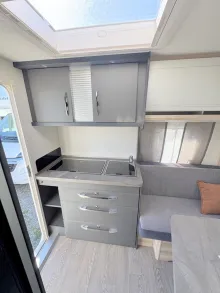 Fahrzeugbild Hobby De Luxe 400 SFe *ABVERKAUF* #15