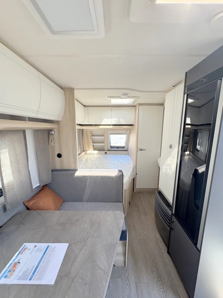 Fahrzeugbild Hobby De Luxe 400 SFe *ABVERKAUF* #25