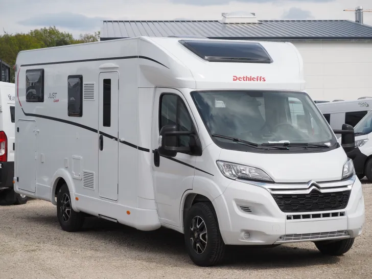 Fahrzeugbild Dethleffs Just Camp T 7052 EB, Hubbett, Isofix, Markise #3