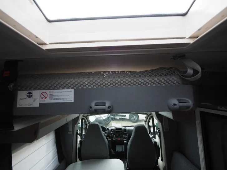 Fahrzeugbild Dethleffs Just Camp T 7052 EB, Hubbett, Isofix, Markise #16