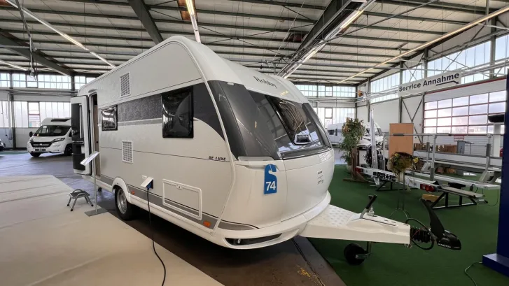 Fahrzeugbild Hobby De Luxe 490 KMF #1
