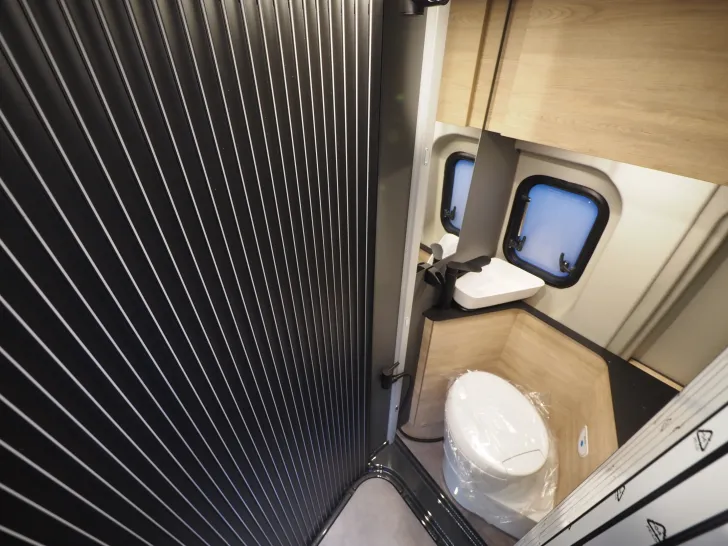 Fahrzeugbild Dethleffs Globetrail 540 DR, Hausmesse-Aktionspreis #13